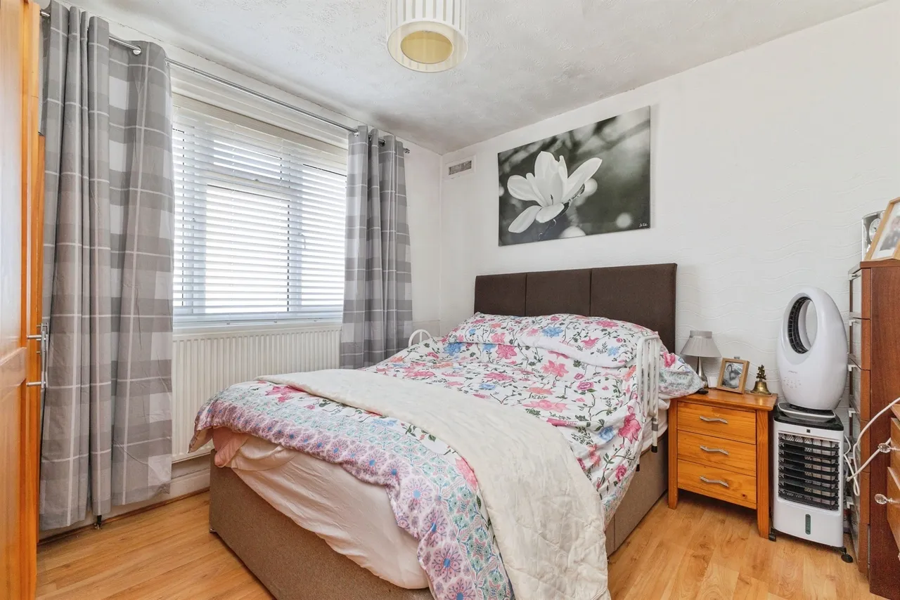 Farmbank Road, Ormesby, Middlesbrough, photo 9