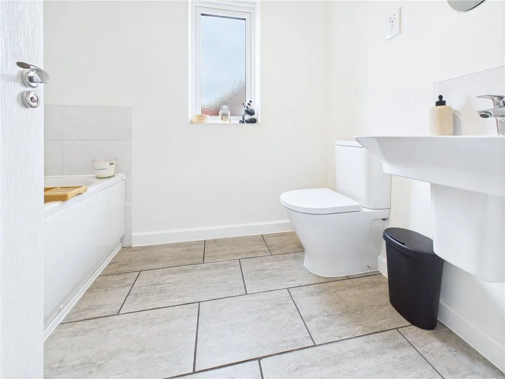 Bluebell Close, Anslow, DE13, photo 23