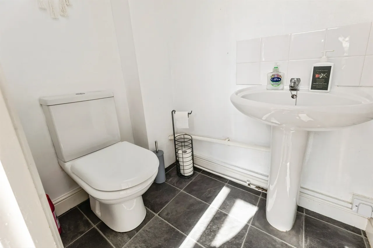 Brockadale Avenue, Pontefract, photo 12