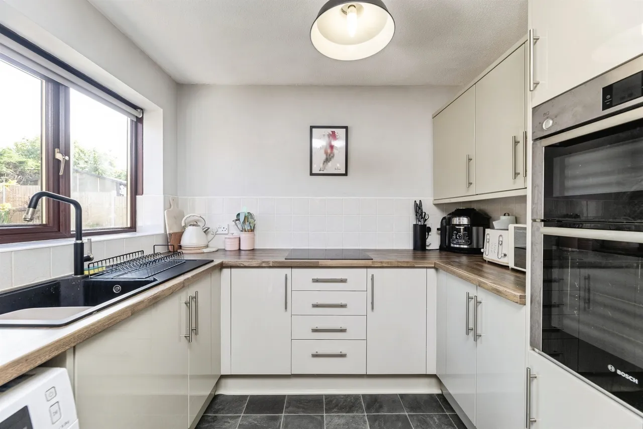 Brockadale Avenue, Pontefract, photo 2