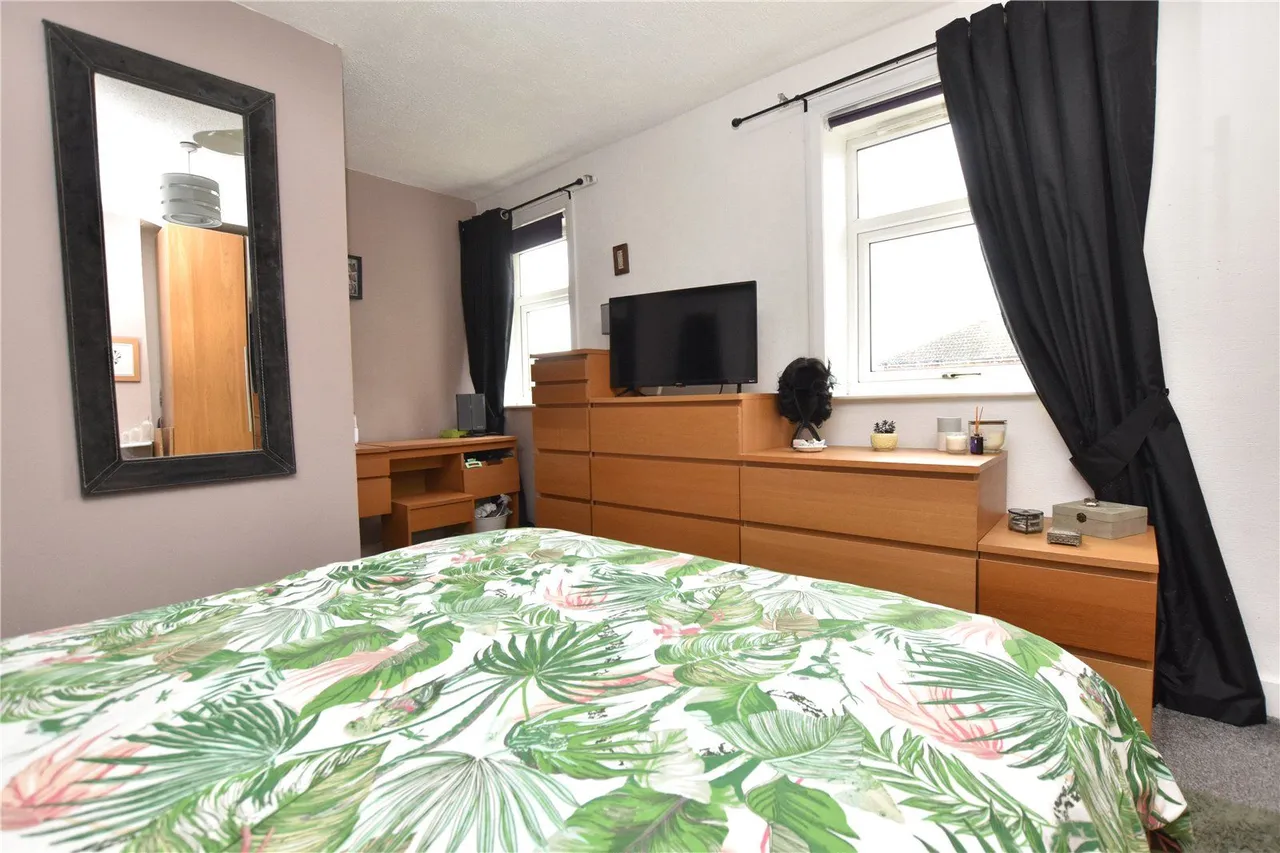 Garden House Lane, Tingley, WF3, photo 10
