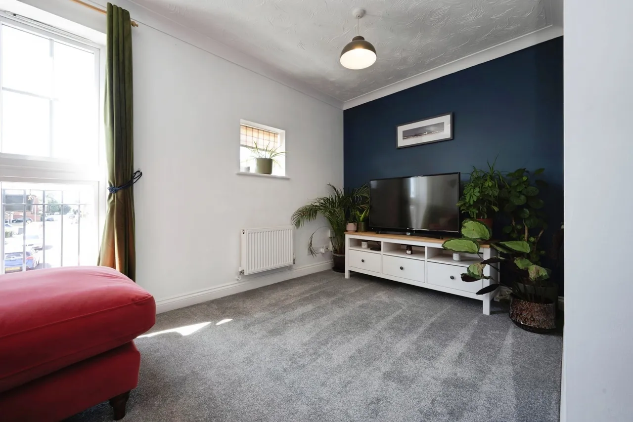 Ellington Road, Bedford, Bedfordshire, MK42, photo 2