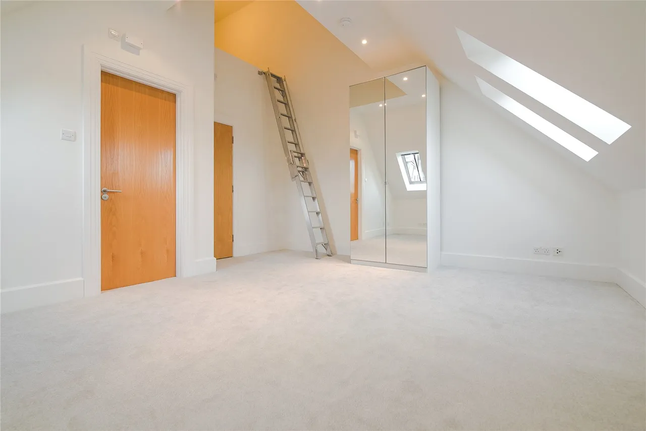 Mortlake High Street, Mortlake, SW14, photo 4