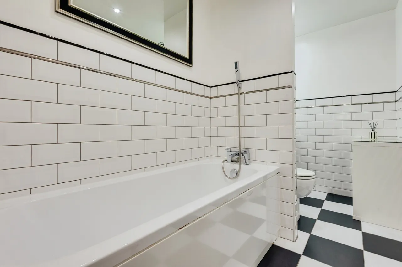 Ye Priory Court, Liverpool, L25, photo 24