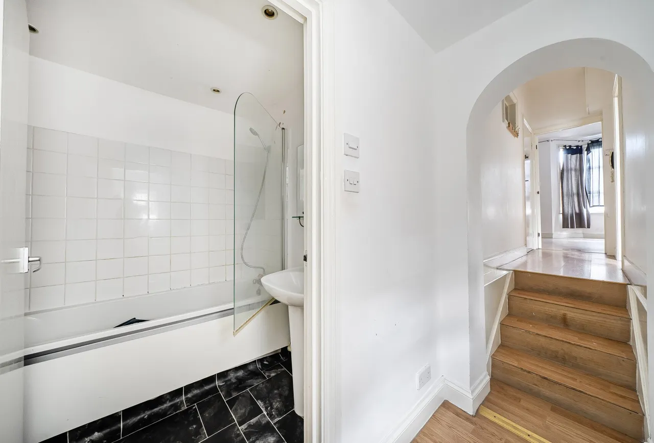 Raeburn Street, London, SW2 5QT, photo 9