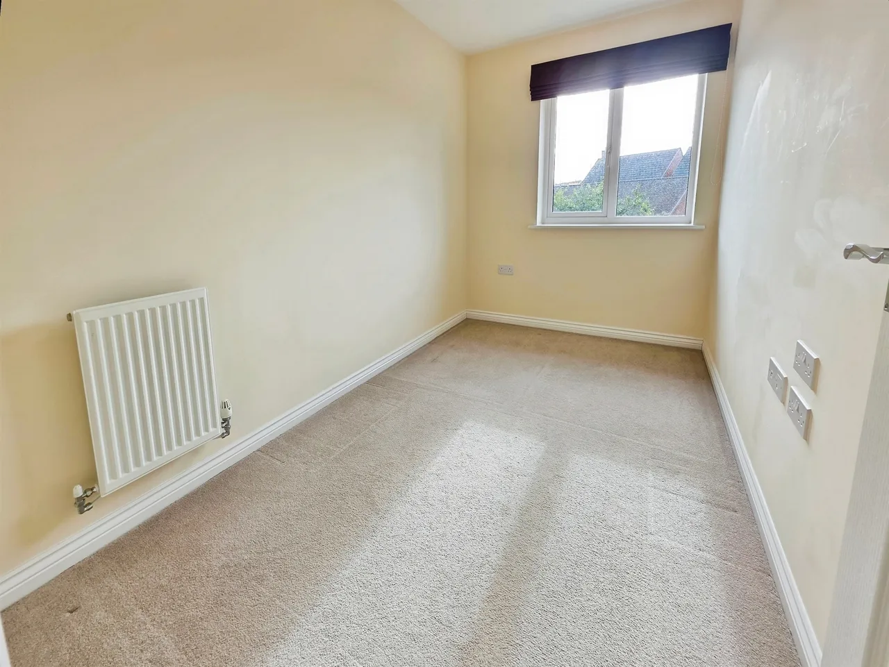 Lambert Road, Aylesbury, photo 9