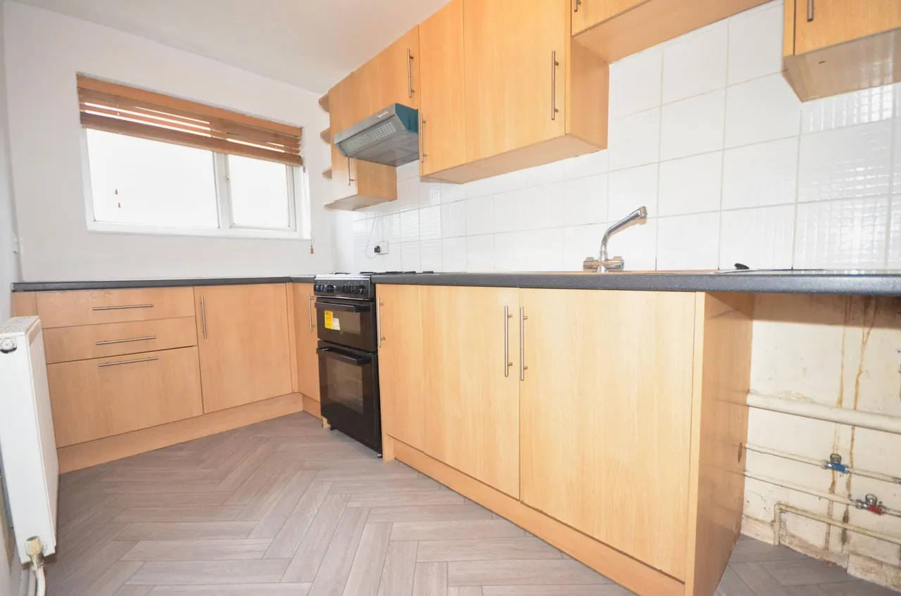 Westbury Walk, Corby, NN18, photo 6