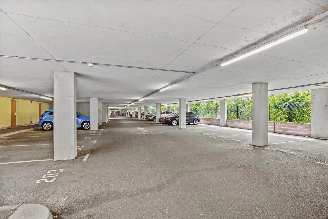 Mathews House, Tadros Court, HP13, photo 13