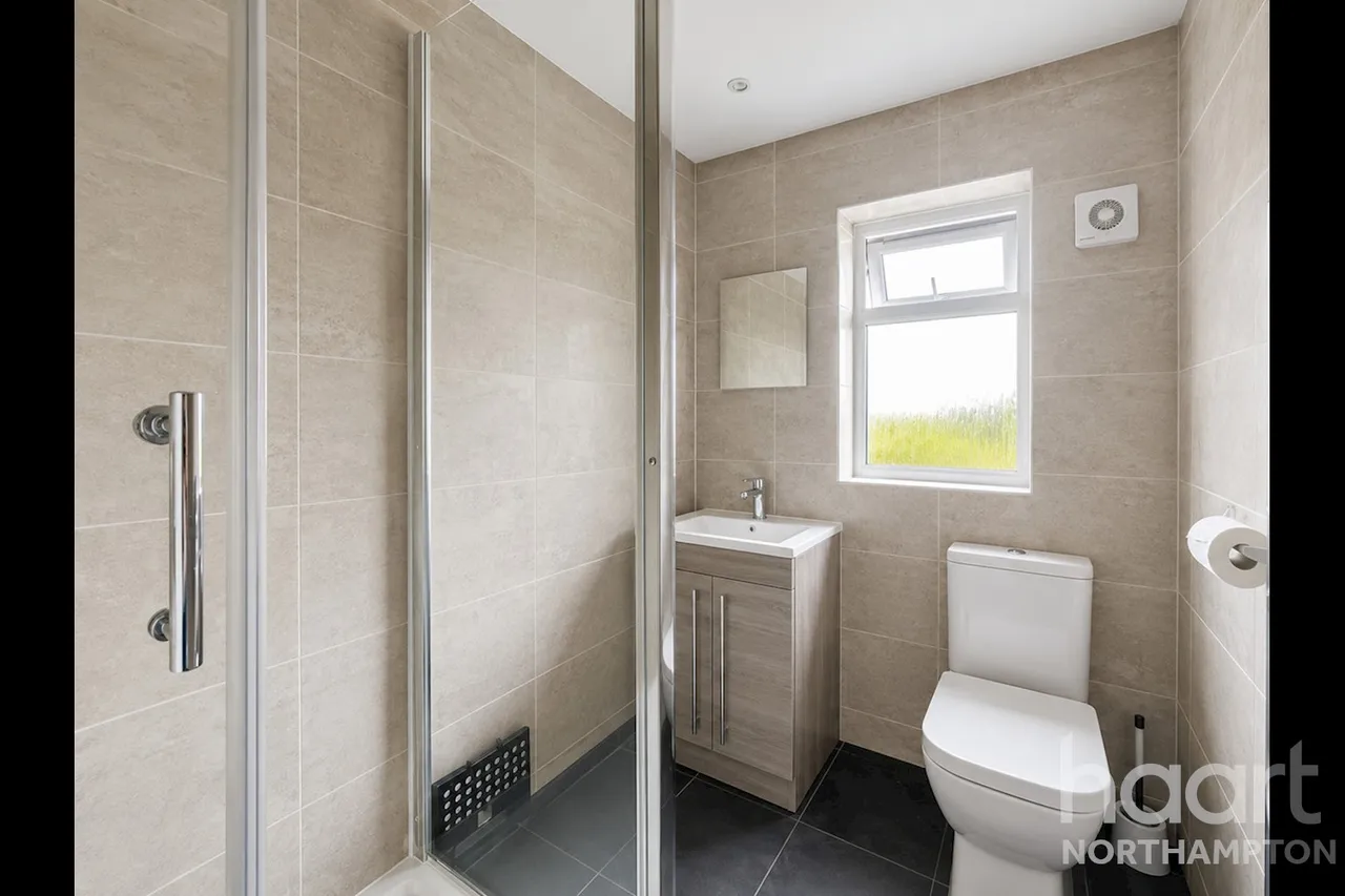 Swale Drive, Northampton, NN5, photo 5