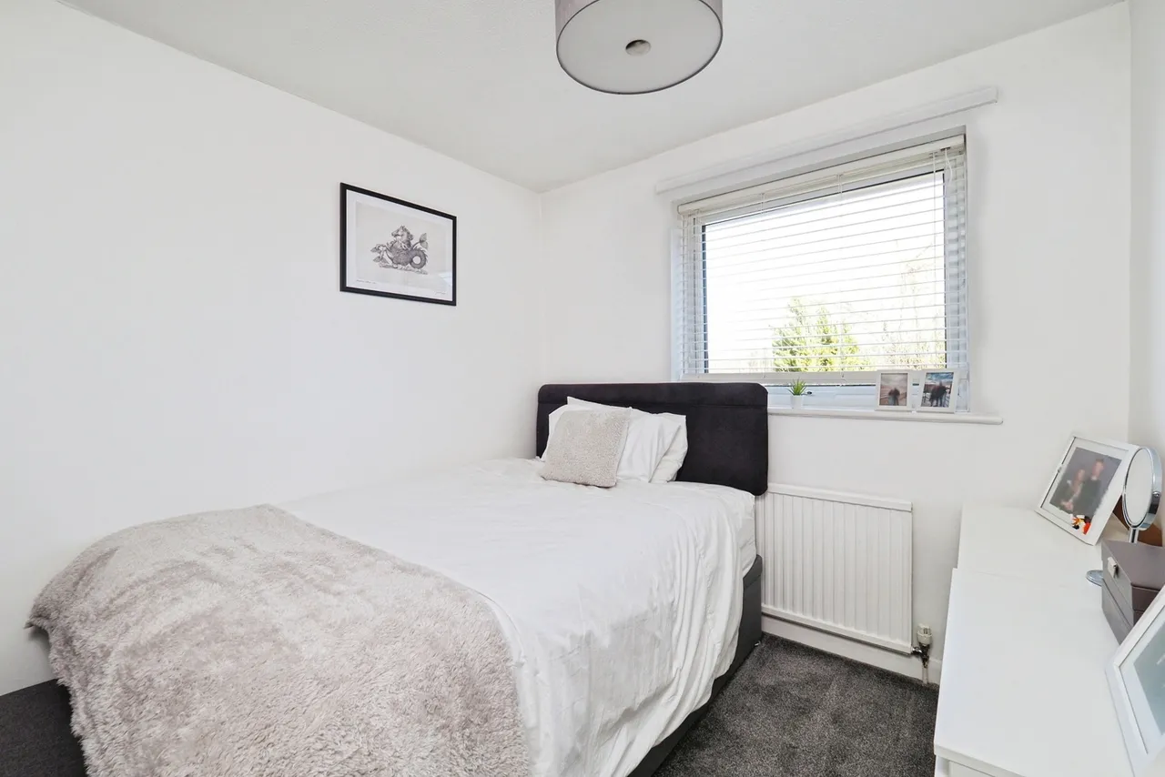 Wembley Gardens, Bramcote, Nottingham, Nottinghamshire, NG9, photo 13