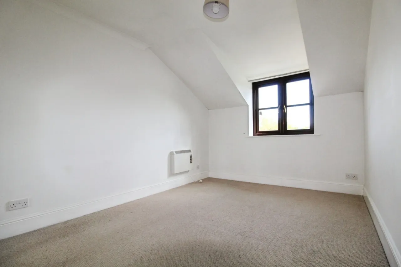 River Meads, St Margarets, SG12, photo 10