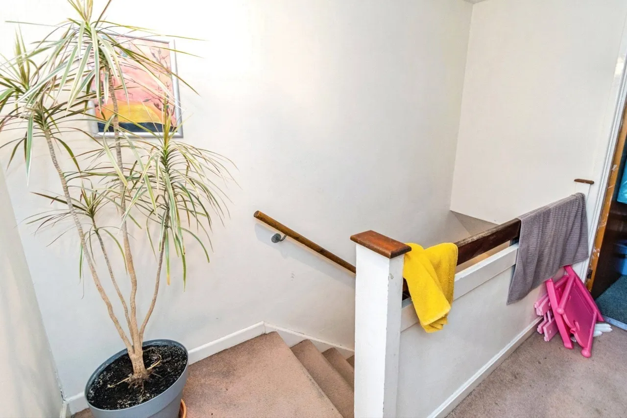 Melville Close, Lordswood, SO16, photo 5