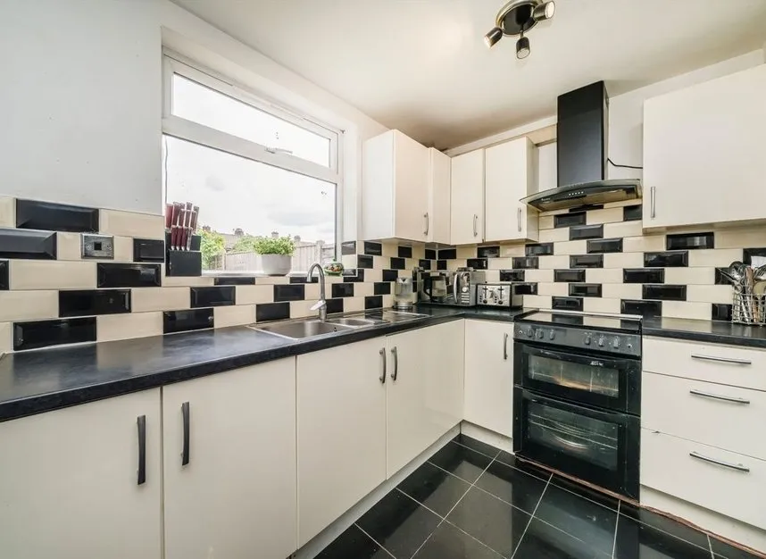 Woodland Way, Surbiton, KT5, photo 3