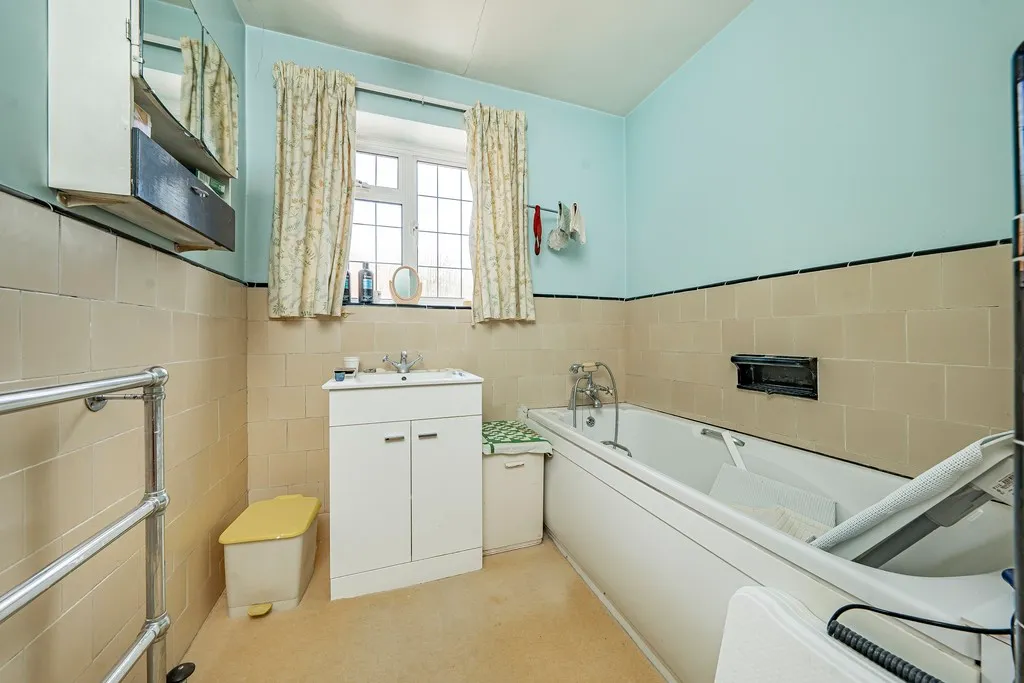 South Drive, Beaconsfield, HP9, photo 21