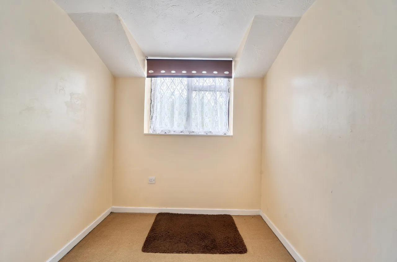 Gannet Close, Lordswood, SO16, photo 16