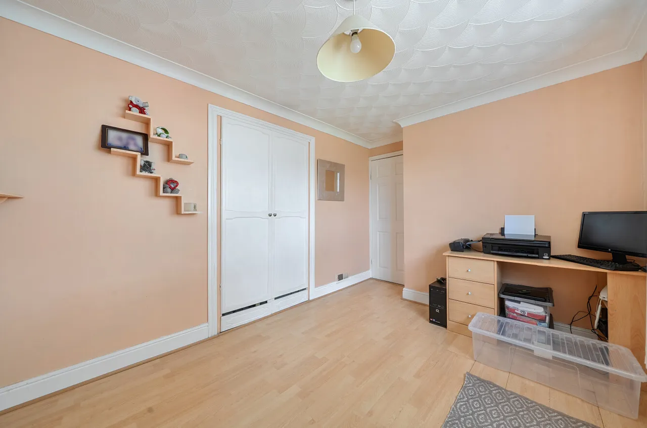 Gannet Close, Lordswood, SO16, photo 20