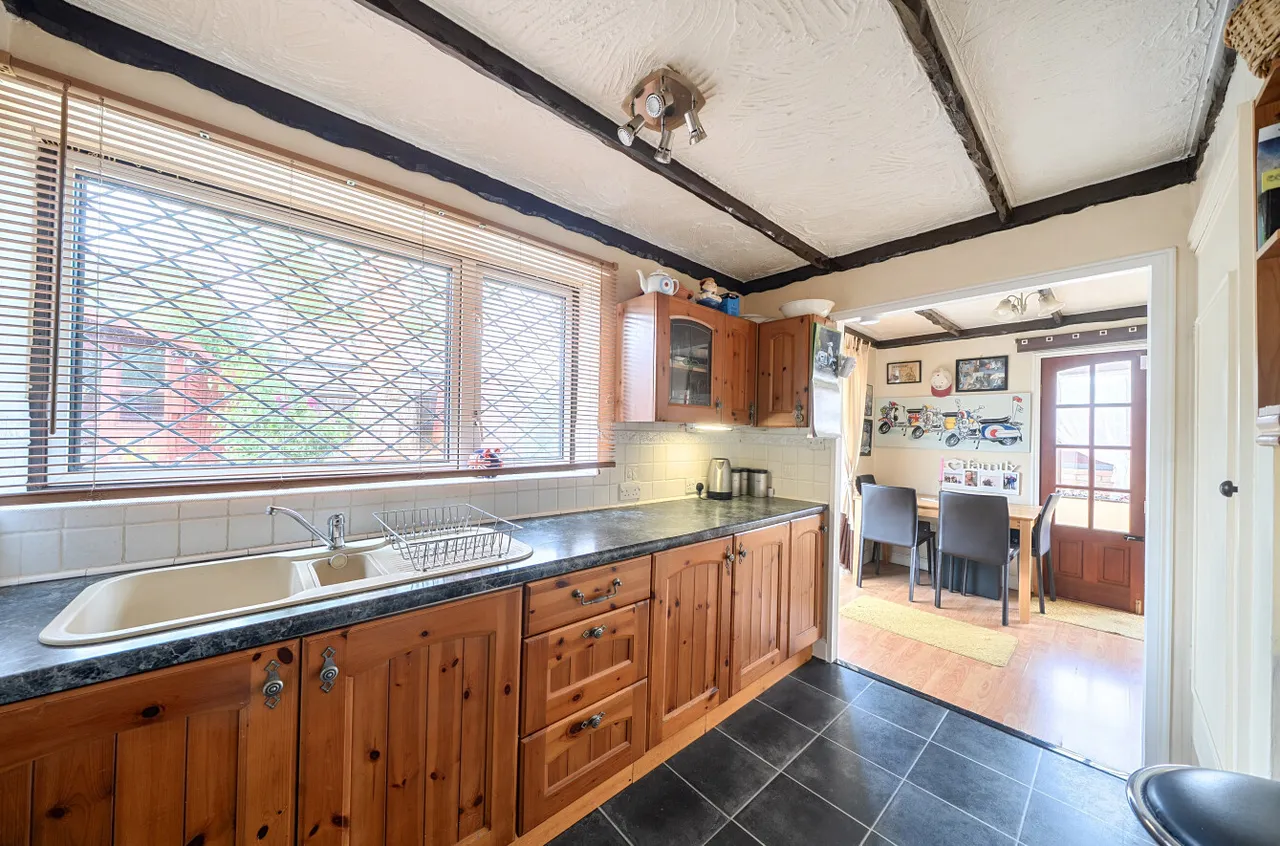 Gannet Close, Lordswood, SO16, photo 27