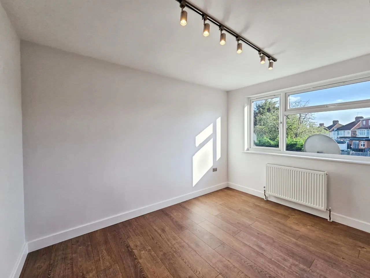 Honeypot Lane, Stanmore, HA7, photo 5