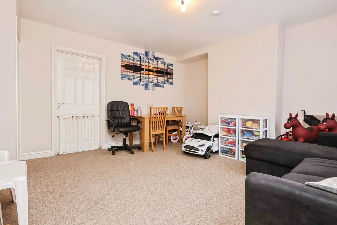 Plumstead Road, Kingstanding, B44, photo 11