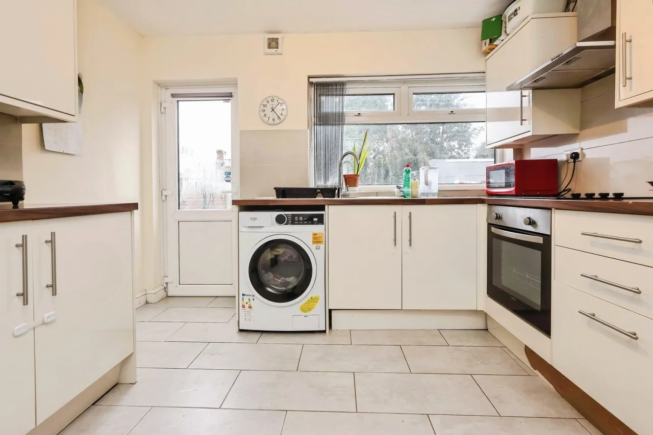 Plumstead Road, Kingstanding, B44, photo 3