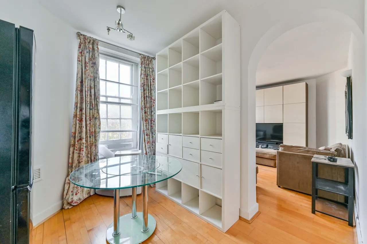 London, NW8, photo 8