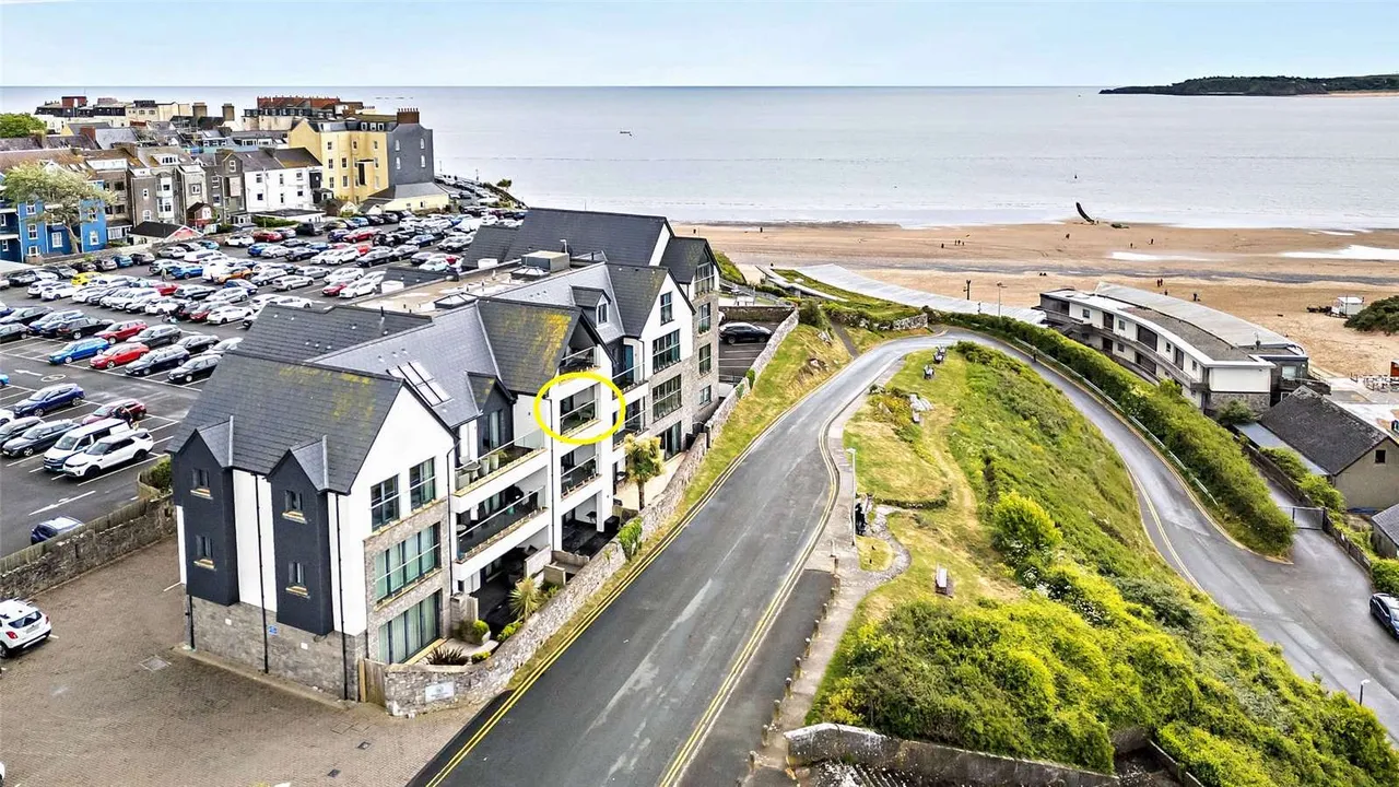 Battery Road, Tenby, Pembrokeshire, SA70 7AQ, photo 2