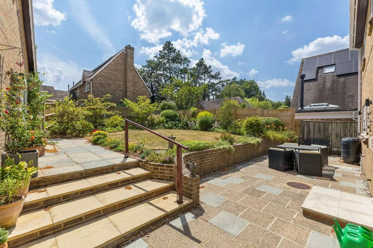 Alresford Road, Winchester, Hampshire, SO23 0JX, photo 6