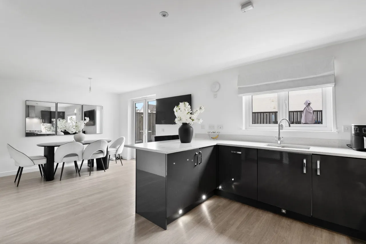 Craigton Drive, Bishopton, photo 5