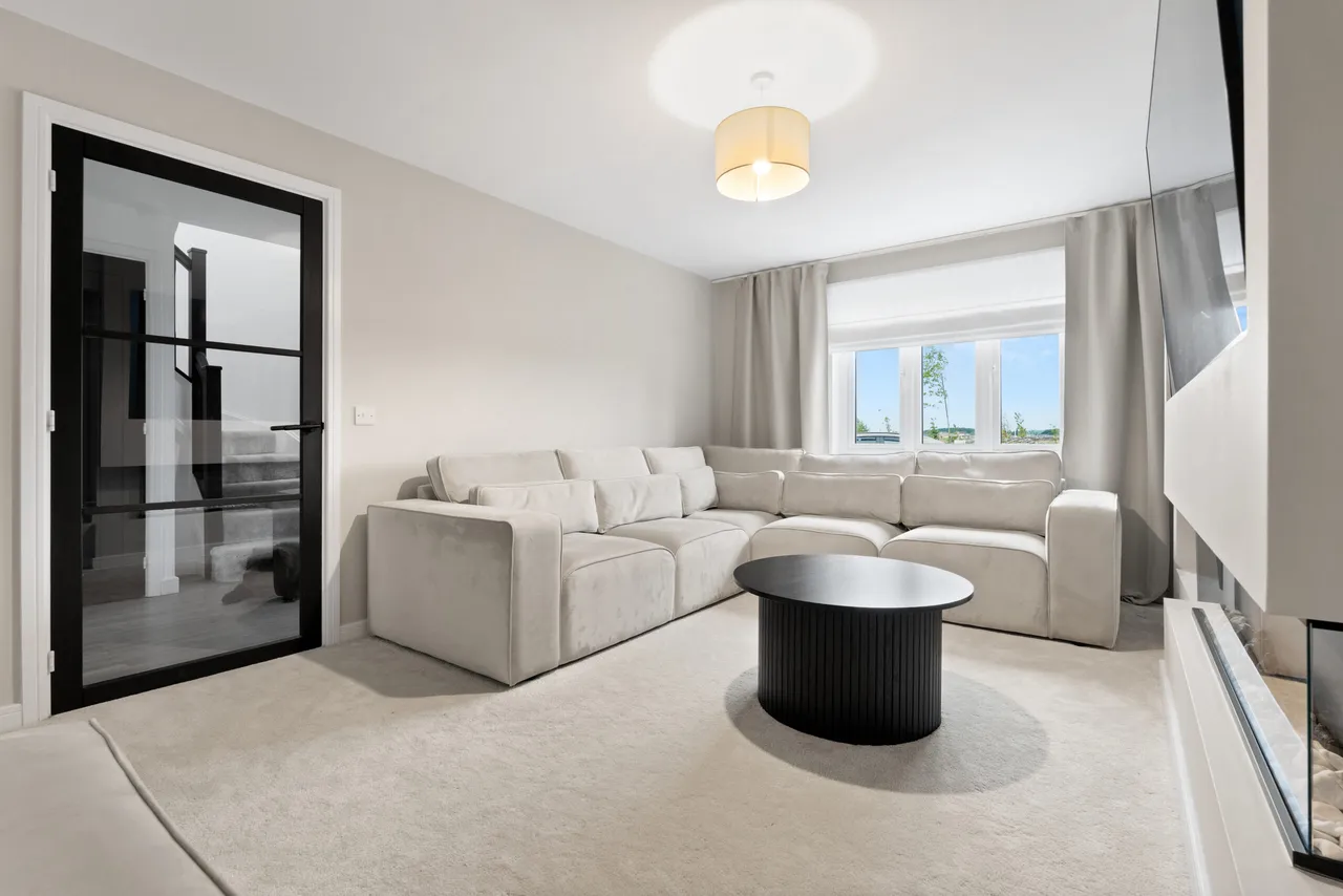 Craigton Drive, Bishopton, photo 3