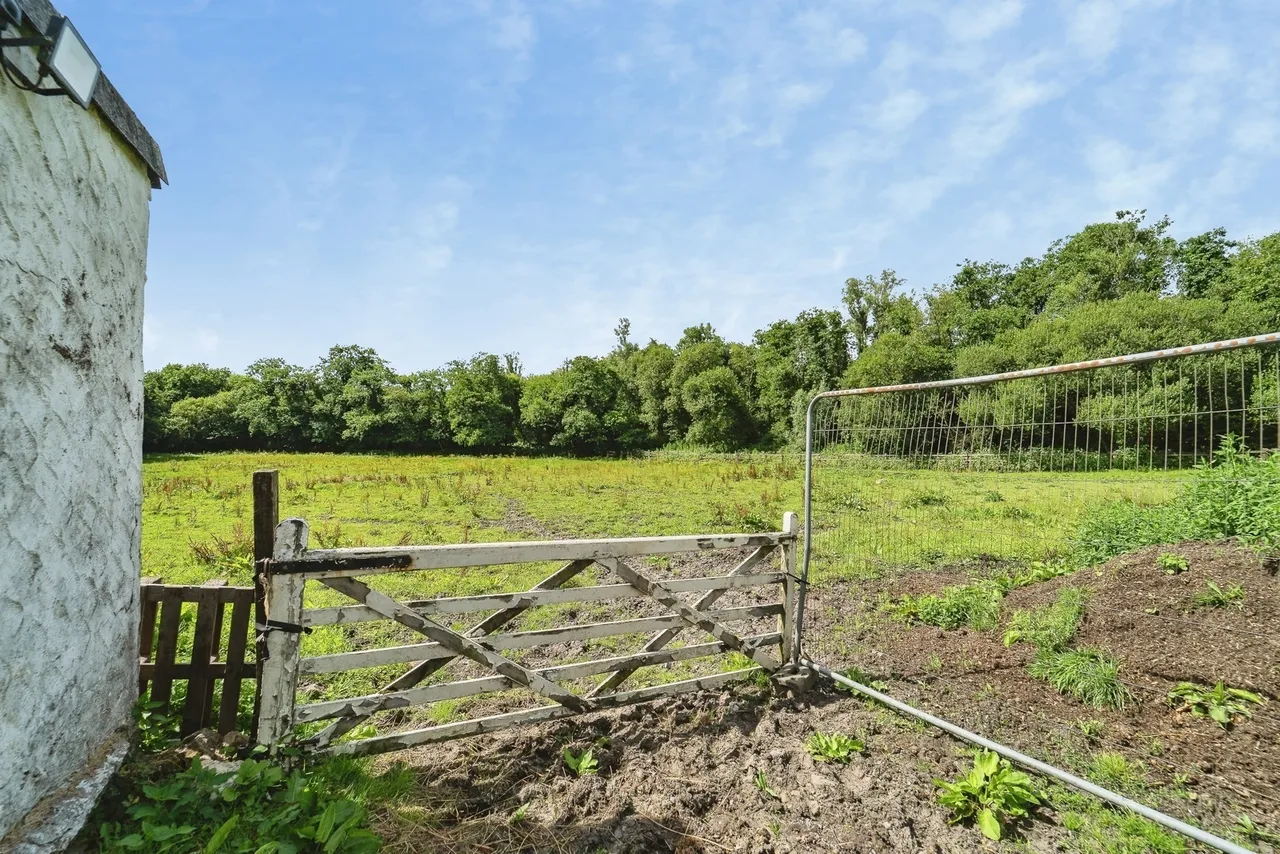 Cefneithin Road, Gorslas, SA14, photo 28