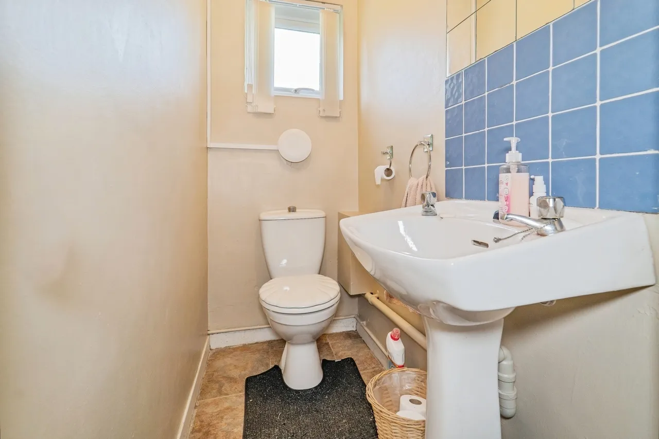 Cefneithin Road, Gorslas, SA14, photo 26