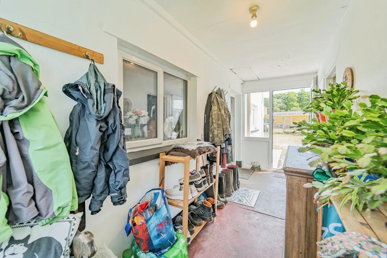 Cefneithin Road, Gorslas, SA14, photo 17