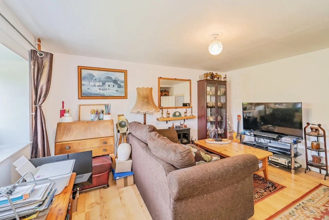 Cefneithin Road, Gorslas, SA14, photo 13