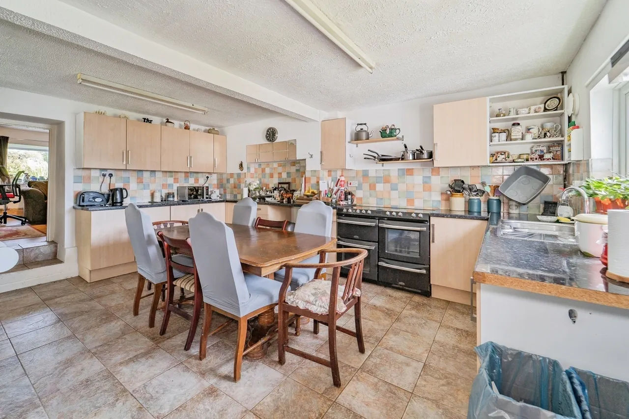 Cefneithin Road, Gorslas, SA14, photo 11