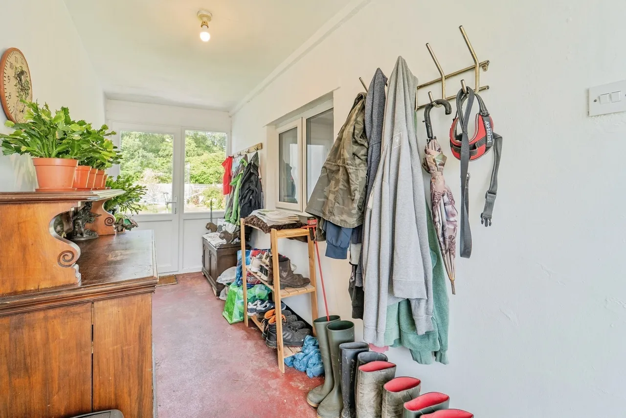 Cefneithin Road, Gorslas, SA14, photo 16