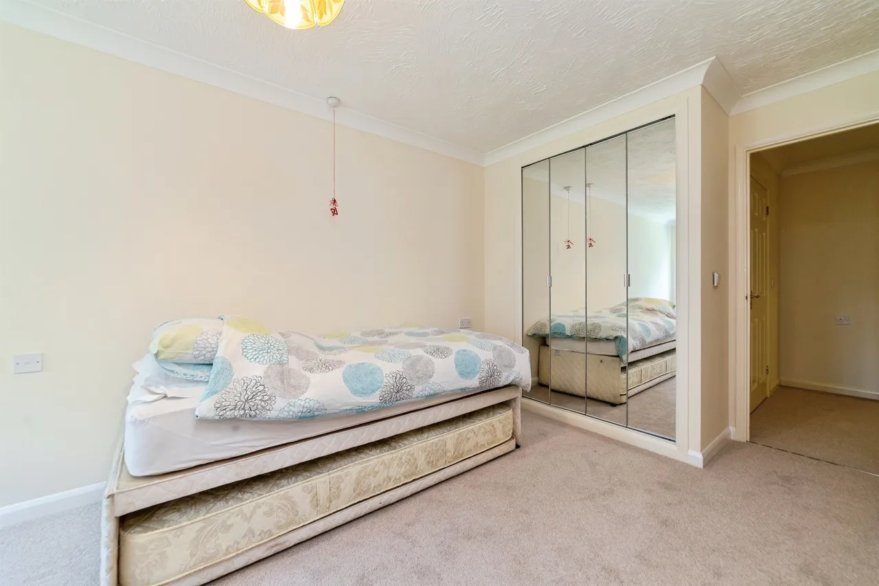 Station Road, LETCHWORTH GARDEN CITY, photo 11