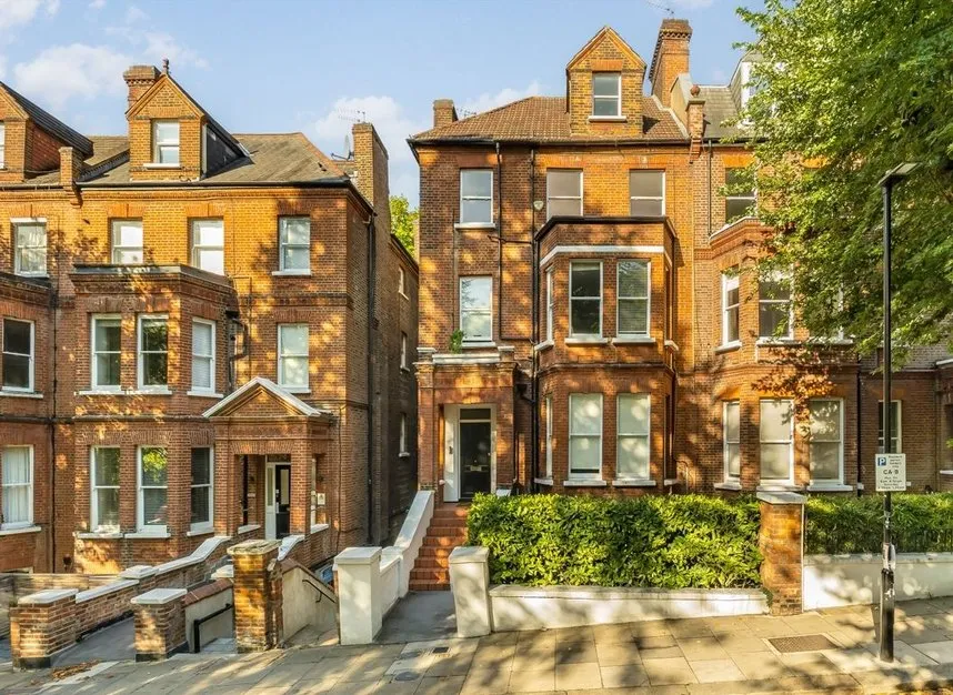 3 bed flat for sale, Netherhall Gardens, Hampstead, NW3