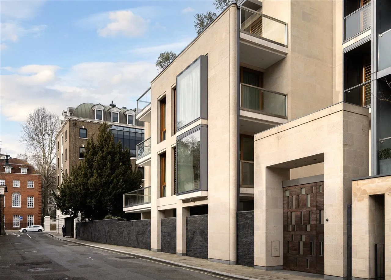 Montrose Place, London, SW1X, photo 8