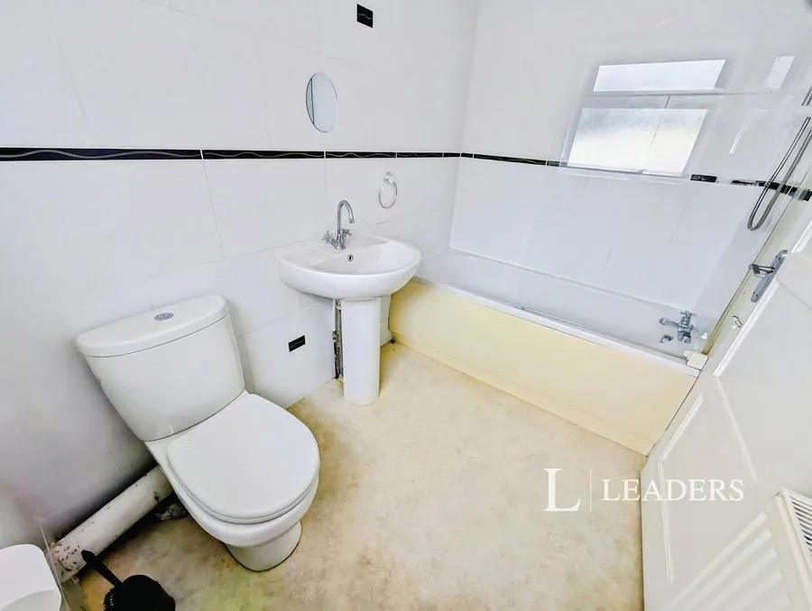 Newlands Drive, Forest Town, NG19, photo 13