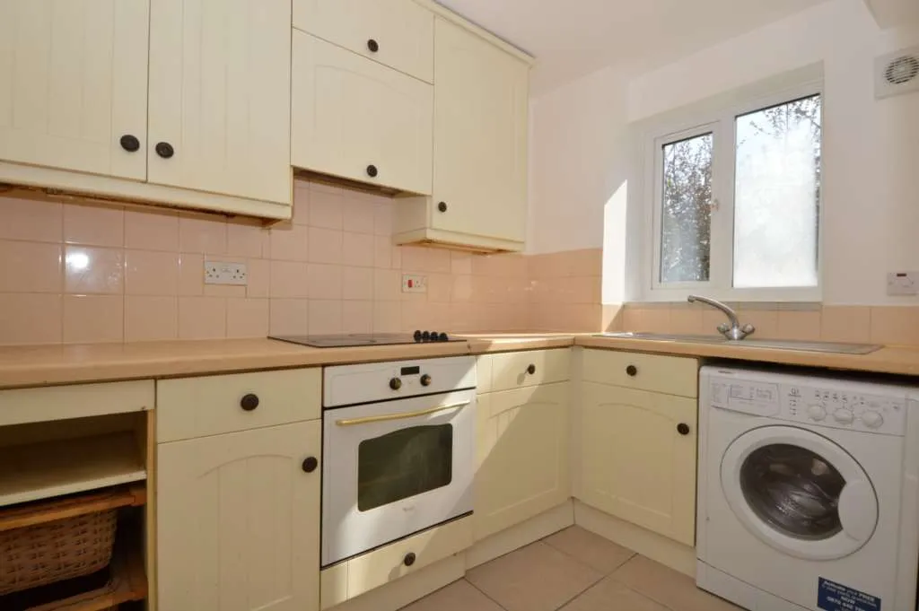Blackdown Close, East Finchley, N2 8JF, photo 4