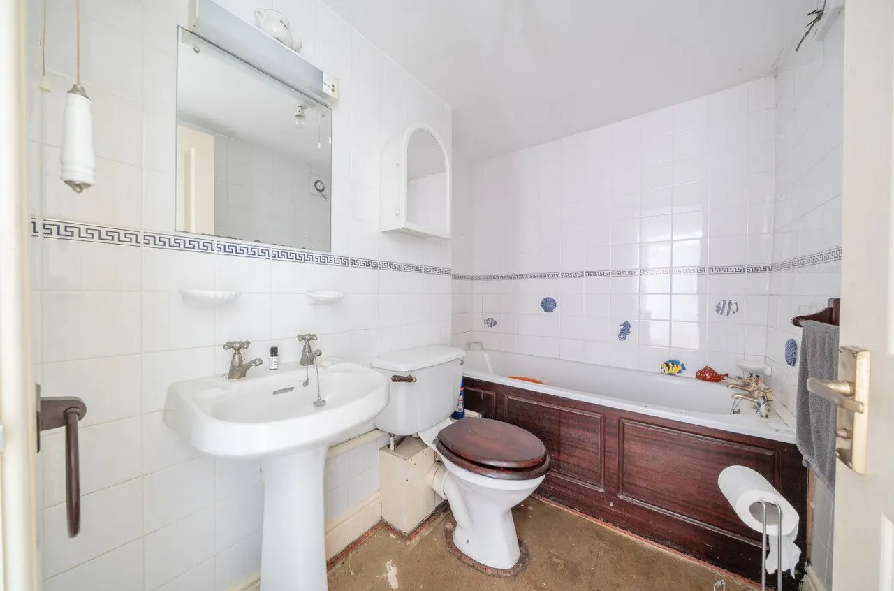 Vineys Yard, Bruton, BA10, photo 5
