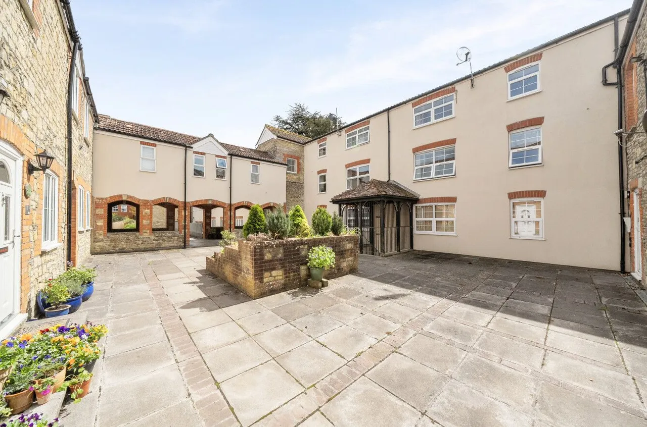 Vineys Yard, Bruton, BA10, photo 9