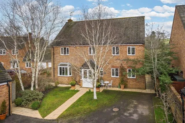 Banbury Road, Daventry, NN11, photo 2