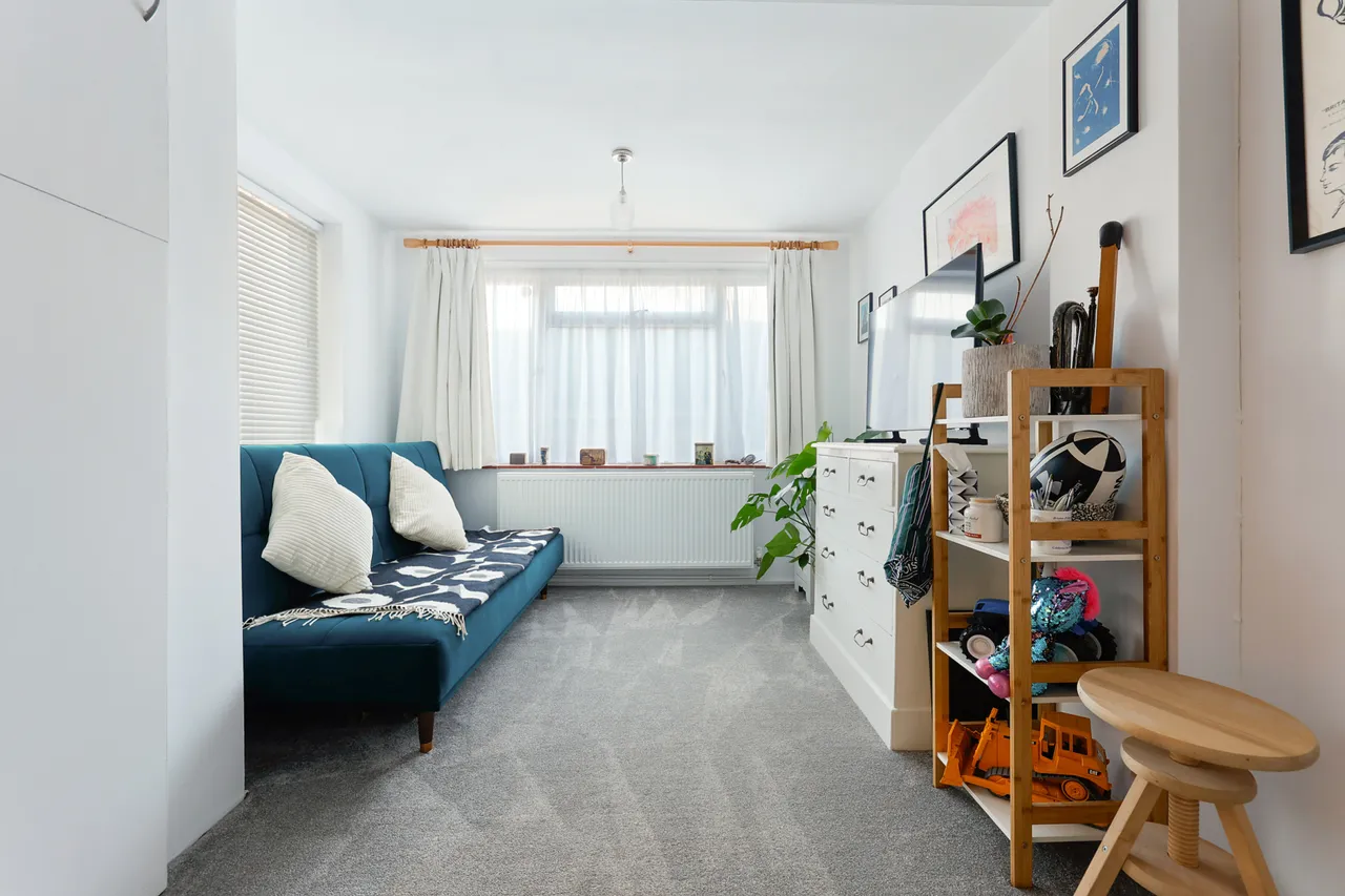 Park Rise, Leatherhead, KT22, photo 10