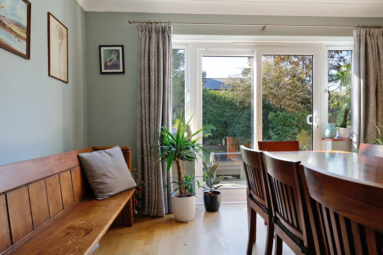 Park Rise, Leatherhead, KT22, photo 9