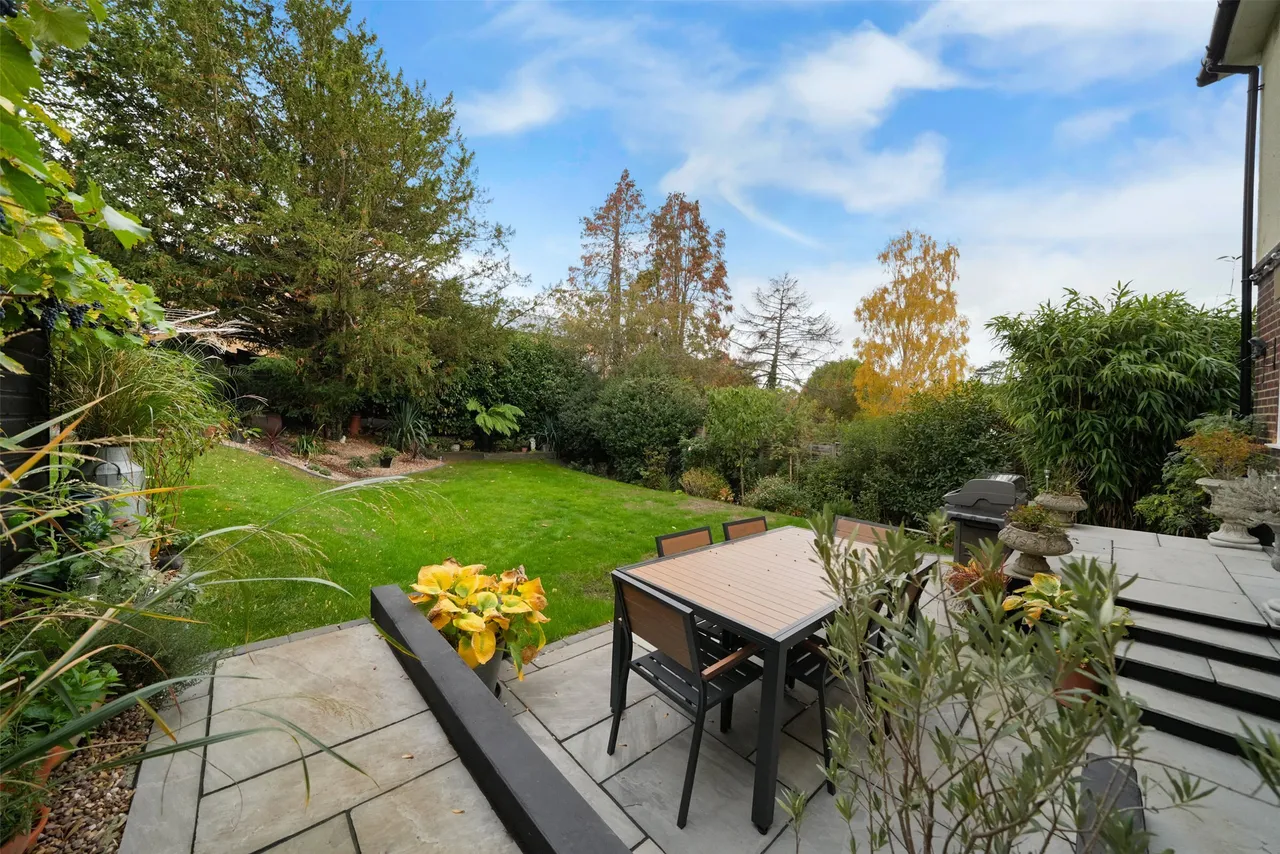 Park Rise, Leatherhead, KT22, photo 22