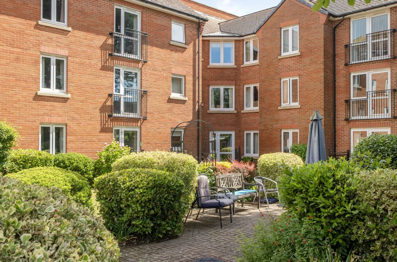 Stockbridge Road, Chichester, PO19, photo 18