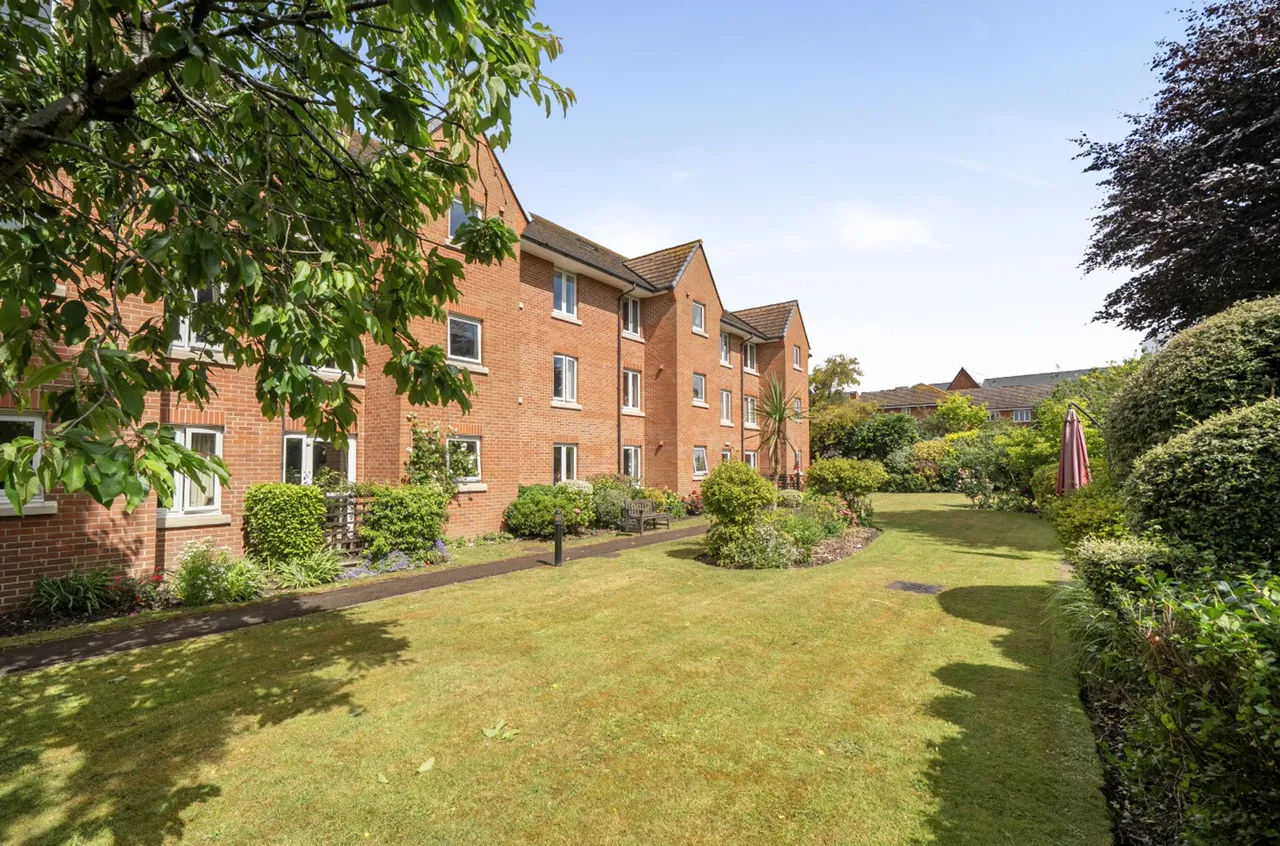Stockbridge Road, Chichester, PO19, photo 16