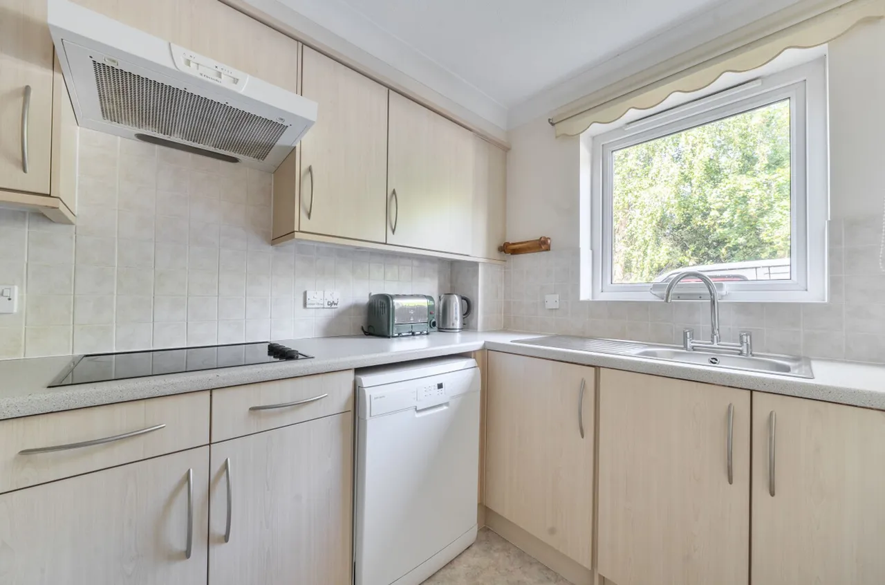 Stockbridge Road, Chichester, PO19, photo 9
