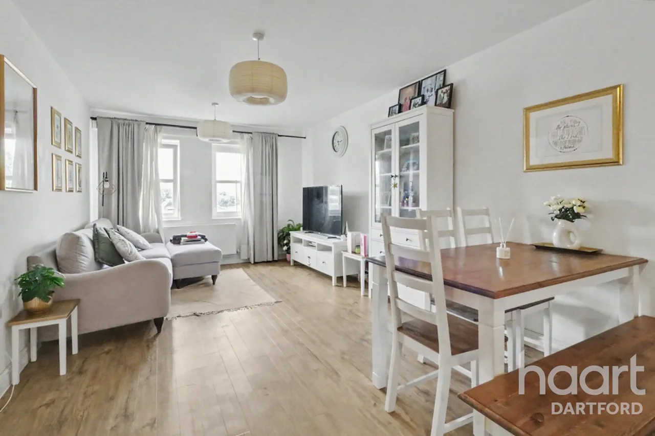 2 bed flat for sale, Rainbow Road, Erith, DA8